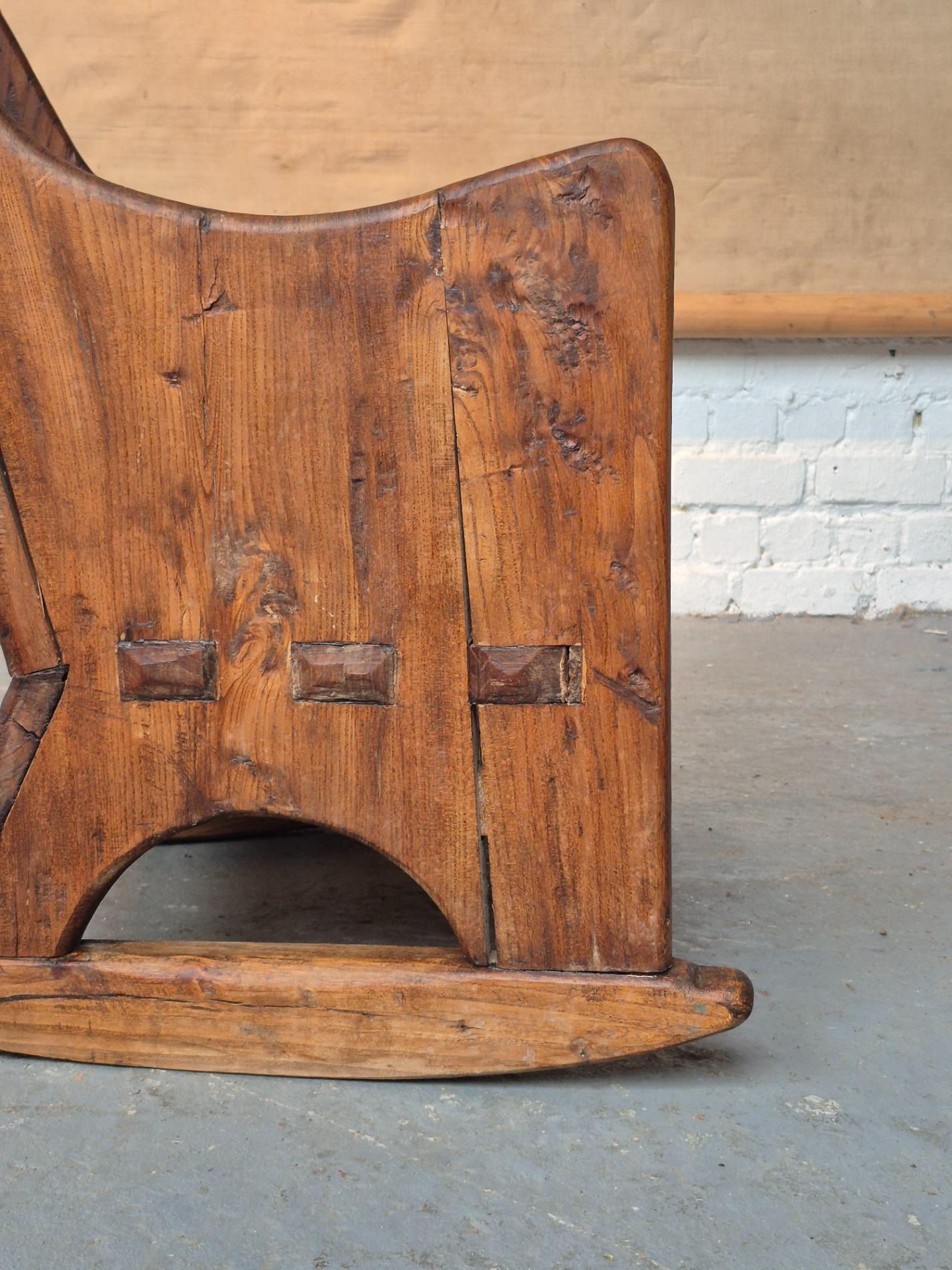 18thC lambing rocking chair
