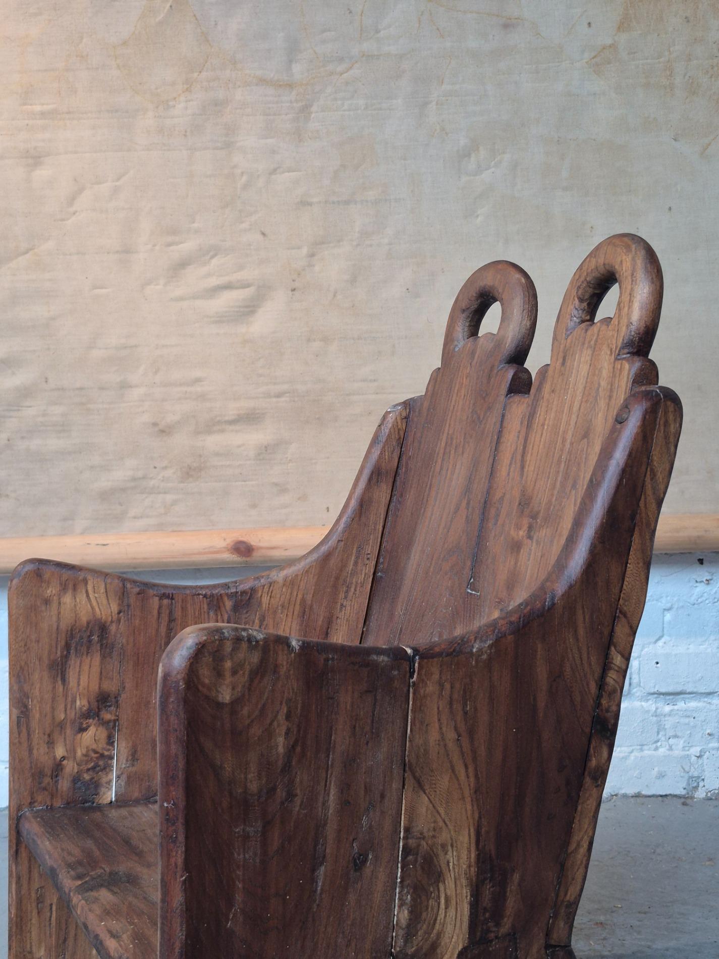 18thC lambing rocking chair