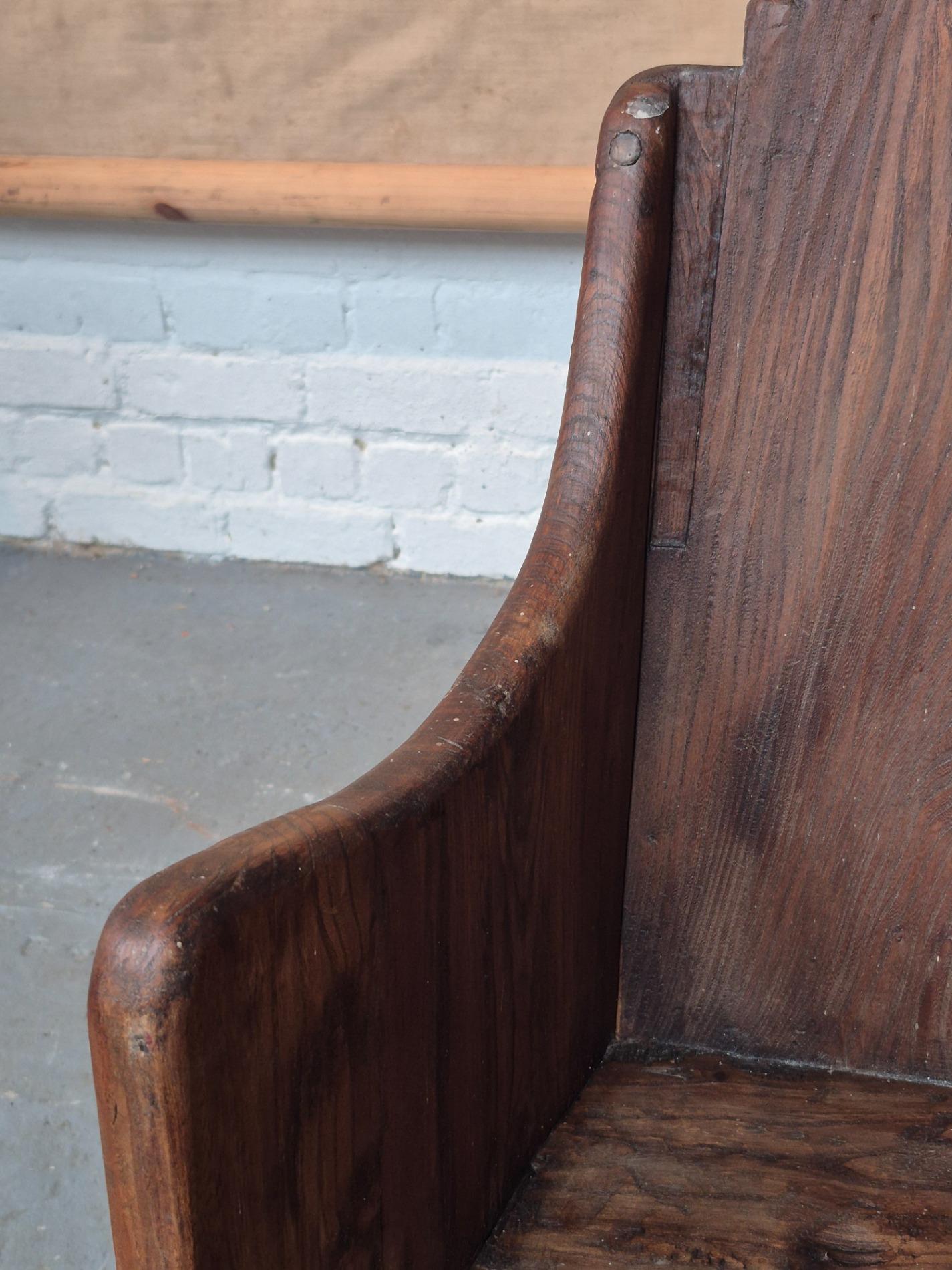 18thC lambing rocking chair