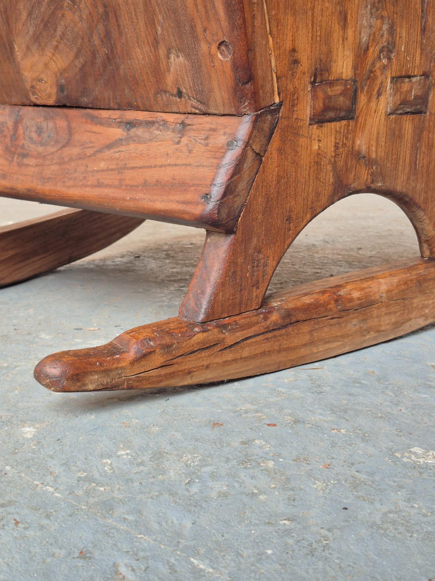 18thC lambing rocking chair