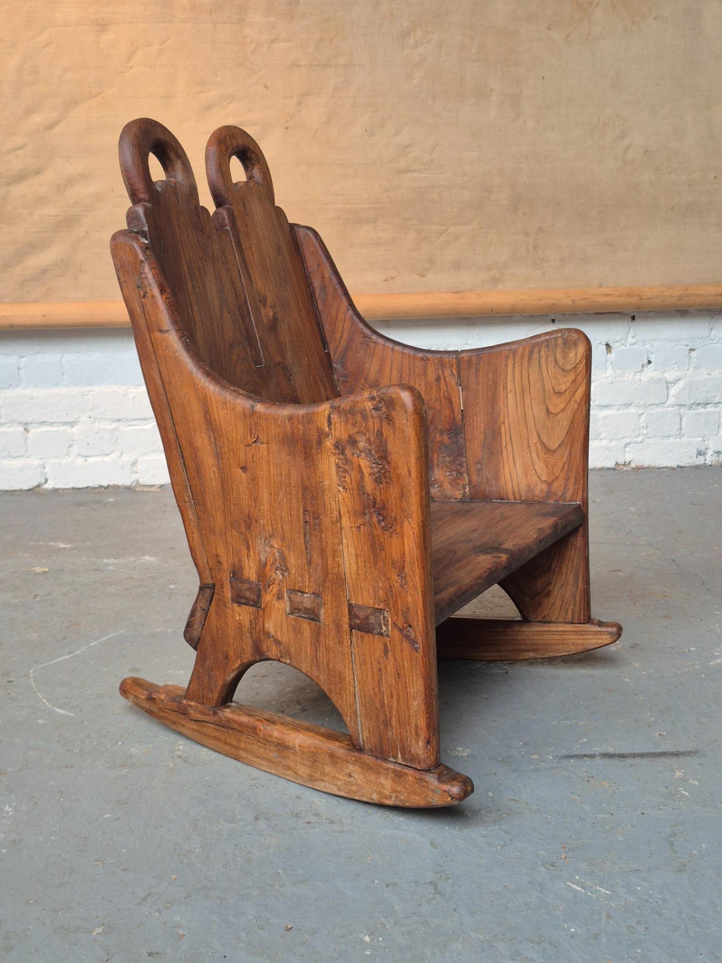 18thC lambing rocking chair