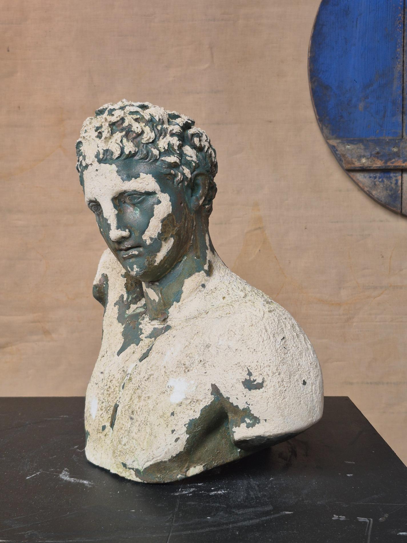 Old garden statue of 'Apoxyomenos'